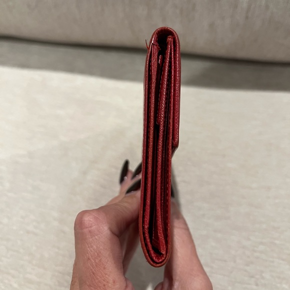 PRADA AUTHENTIC w COA Saffiano Wallet in great condition beautiful red ♥️ - Picture 9 of 16